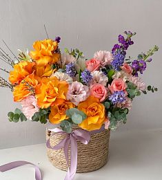 Композиция "Оранжевый закат" из роз, маттиолы, лизиантусов и гиацинтов