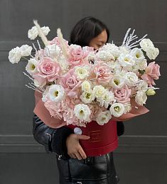 Букет в коробке "Фрейя"